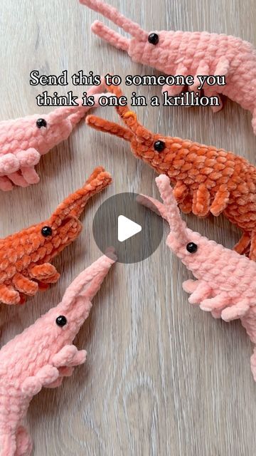 Alleshen Hamilton | GheeBeans Crafty on Instagram: "Next shrimp restock is May 15th at 6pm MDT! 🦐⏰  And yes these extra soft shrimps will be part of it! 😊 I’ve been wanting to try out the new skinny chenille yarn for so long which turned out to be perfect for making a squishy mini shrimp ❤️ They’re also a great alternative if you don’t like the feeling of acrylic yarn in your plushies!  Shrimp amigurumi pattern is by me   #oneinakrillion #shrimplover #plushiefriends #crustaceans #oneinamillion #handmadeisbetter #kawaiiamigurumi #kawaiiaesthetic #pinkaesthetic #shrimps #oceanlife #krill #shrimpsofinstagram #crochetlover #madeinmontana" Free Shrimp Crochet Pattern, Crochet Shrimp Free Pattern, Shrimp Amigurumi, Shrimp Crochet Pattern, Crochet Shrimp, Crochet Keychain Pattern, Crochet Daisy, Chenille Yarn, Crustaceans