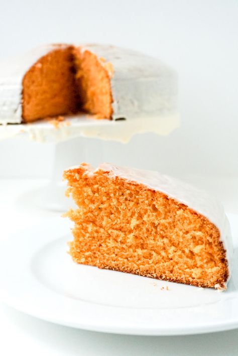 Thai Tea Cake with Condensed Milk Glaze – neurotic baker Condensed Milk Glaze, Cake With Condensed Milk, Holiday Desert Recipes, Make Popsicles, Thai Iced Tea, Condensed Milk Cake, Thai Milk Tea, Making Iced Tea, Chinese Dessert