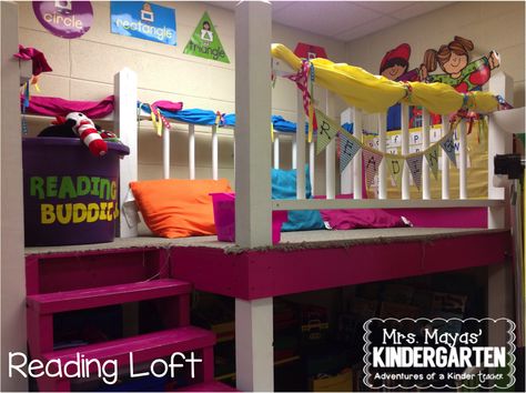 Classroom Loft Ideas, Reading Loft Ideas, Classroom Loft, Set Up Classroom, Decorating Classroom, Reading Loft, Kindergarten Organization, Homeschool Space, Flexible Seating Classroom