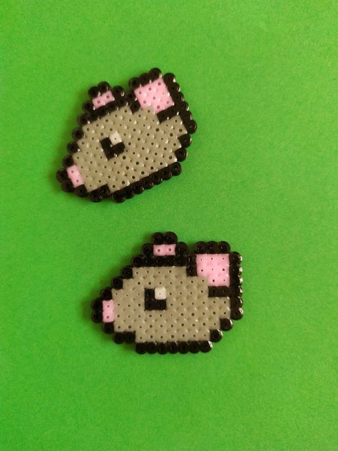 Perler Bead Rats, Rat Pixelart, Rat Perler Beads, Rat Pixel Art, Mouse Perler Beads, Graph Drawings, Parlor Beads, Bead Things, Easy Perler Beads Ideas