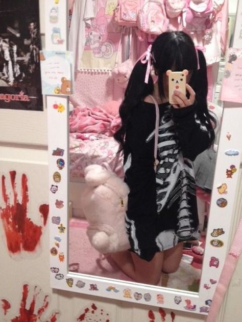 Goth Core, 일본 패션, Kawaii Goth, Yami Kawaii, Kawaii Core, Have Inspiration, Kawaii Room, Goth Aesthetic, Kawaii Aesthetic