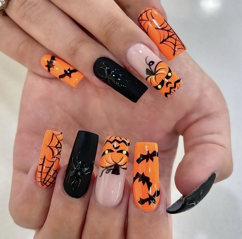 Ongles Halloween, Fake Acrylic Nails, Cartoon Nails, Halloween Nails Easy, Halloween Press On Nails, Halloween Acrylic Nails, Romantic Nails, Pumpkin Nails, Acrylic Press On Nails