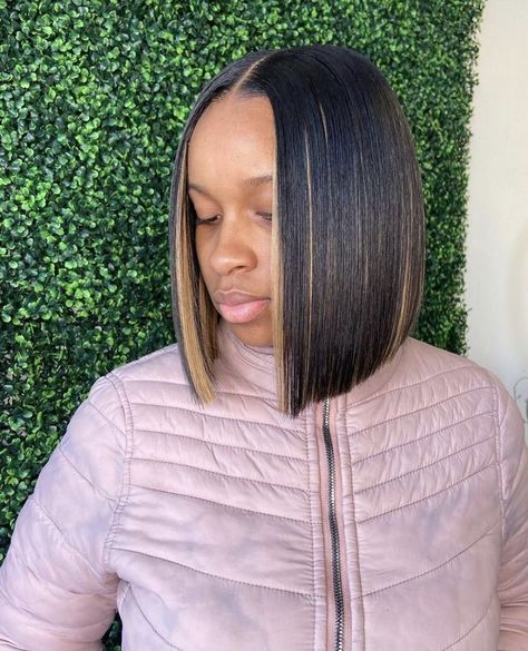 Bob Ideas Weave Black Women, Peekaboo Quick Weave Bob, Quick Weave Bob With Color, Bobs With Color For Black Women, Peekaboo Hair Bob, Peak A Boo Bob, Peekaboo Bob Weave, Bob Color Ideas Black Women, Bobs With Color