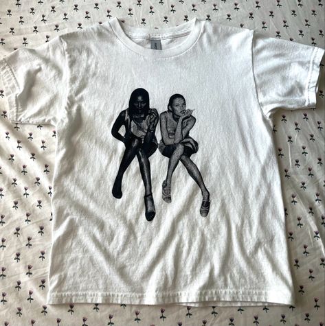 In Print We Trust Tshirt Outfits, Kate Moss Shirt, Graphic Prints For T Shirts, Kate Moss T Shirt, Coquette Graphic Tee, In Print We Trust Tshirt, In Print We Trust Outfit, 2000s Tees, Graphic Tees Design Prints