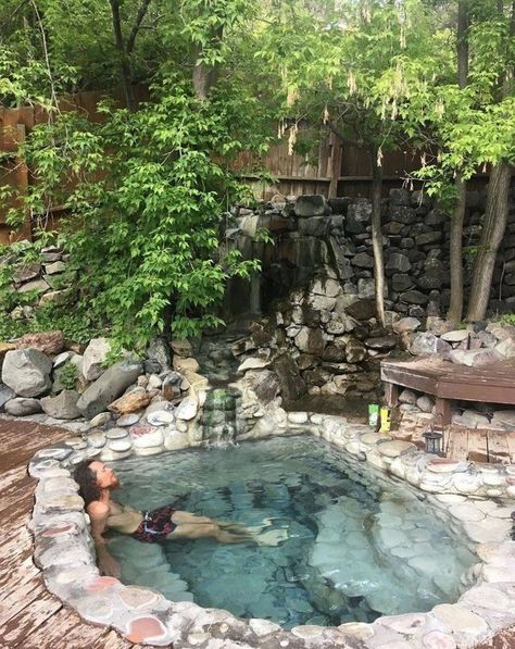 Kleiner Pool Design, Garden Art Drawing, Outdoor Tub, Camping Toilet, Natural Swimming Pools, Outdoor Sauna, Natural Swimming Pool, Small Pools, Pond Design