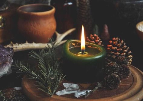 Autumn Witch, Cottage Witch, Dark Christmas, Season Of The Witch, Witch Aesthetic, Green Witch, Christmas Mood, Winter Solstice, Winter Aesthetic