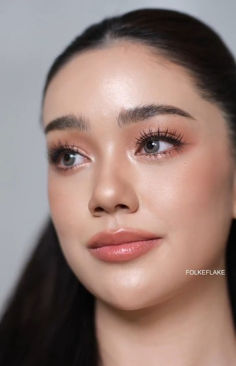 Filipino Make Up Looks, Makeup For Graduation Day, Asian Dewy Makeup, Bride Make Up Asian, Filipiniana Make Up Look, Thai Glam Makeup, Photo Id Makeup, Make Up Glam Look, Wedding Make Up Natural Glam