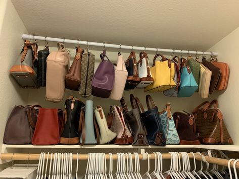 Handbag Organizer Closet, Extra Bedroom Storage Ideas, Purse Organization Aesthetic, How To Store Handbags In A Small Space, Diy Bag Rack, Handbags In Closet, How To Store Bags, Purse Hanging Ideas, Purse Display Ideas Bedrooms