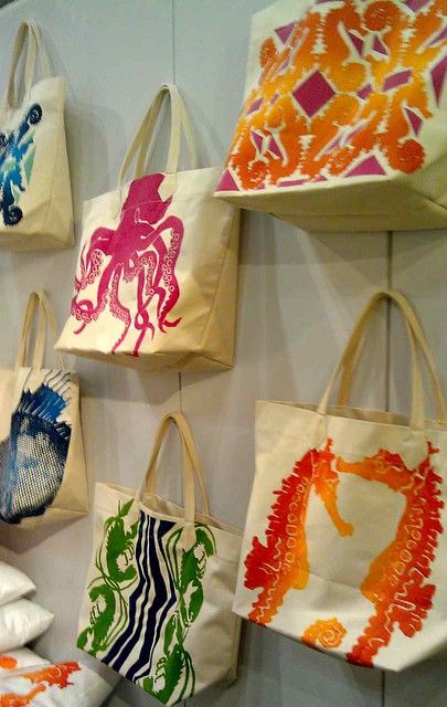 Modern Beach Bags from Dermond Peterson Design | Rochelle | Flickr Jute Bags Design, Cute Necklaces, Handpainted Bags, Painted Hats, Painted Bags, Cheap Necklaces, Modern Beach, Hobo Purse, Eco Bag