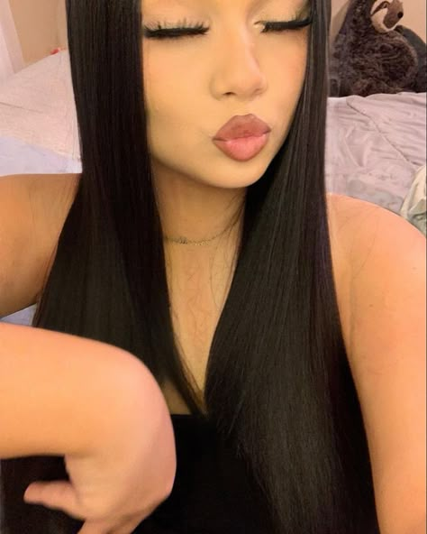 Copy N Paste Latina, Ig Baddie Makeup, Latina Hair, Latina Makeup, Cute Makeup Looks, Haircuts Straight Hair, Hair Stylist Life, Hair Collection, Ideas For Instagram Photos