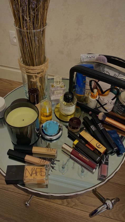 hot girl aesthetic,luxury make up, bedside table, mirror bedside table, perfume, mess, luxury Messy Make Up Table, Messy Coffee Table Aesthetic, Makeup Messy Table, Messy Makeup Desk Aesthetic, Messy Bedside Table Aesthetic, Messy Bedside Table, Bedside Tables Aesthetic, Messy Makeup Table, Messy Table Aesthetic