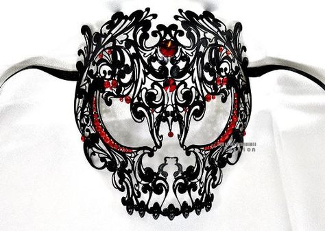 Men Devil Skull Laser Cut Venetian Masquerade Mask with Red Rhinestones Event Party Ball Mardi Gars Masquerade Ball Costume, Masquerade Mask Black, Mens Masquerade Mask, Venetian Masquerade Masks, Metal Mask, Day Of The Dead Skull, Venetian Masquerade, Metal Skull, Unique Faces