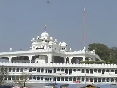 Anandpur Sahib Pic clicked by Jot Chahal Chote Sahibzade, Anandpur Sahib, Chote Sahibzade Pics, Hazur Sahib, Harminder Sahib Golden Temple, Sachkhand Sri Hazur Sahib, Wedding Outfit, Taj Mahal, Building