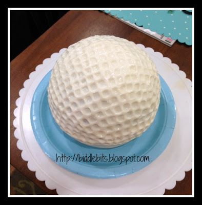 Golf Ball Cake, Golf Themed Cakes, Golf Birthday Cakes, Circle Cake, Cake Mix Ingredients, Flat Cakes, Golf Cake, Golf Birthday Party, Ball Cake