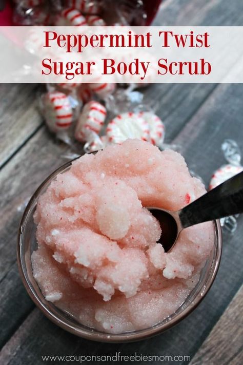 Homemade Peppermint Sugar Scrub! Great scent with a few simple ingredients! Pamper your dry skin with this easy DIY sugar scrub recipe. Perfect homemade Christmas gift! Check out how easy it is to make here! Easy Diy Sugar Scrub, Joululahjat Diy, Diy Gifts For Christmas, Peppermint Sugar Scrub, Diy Sugar Scrub, Diy Sugar Scrub Recipe, Homemade Christmas Gift, Peppermint Sugar Scrubs, Sugar Scrub Homemade