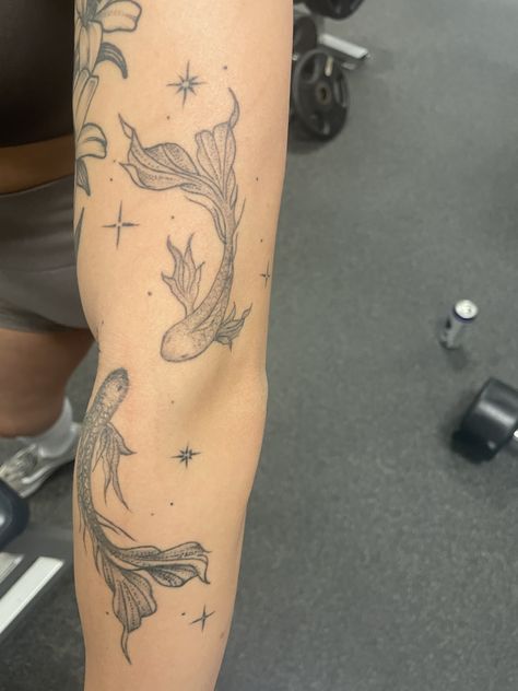 Two Coy Fish Tattoo, Abstract Pisces Tattoo, Koi Fish Elbow Tattoo, Koi Fish Wrist Tattoo, 2 Koi Fish Tattoo, Ribs Tattoo Men, Aggressive Tattoo, Divine Timing Tattoo, Unique Pisces Tattoos