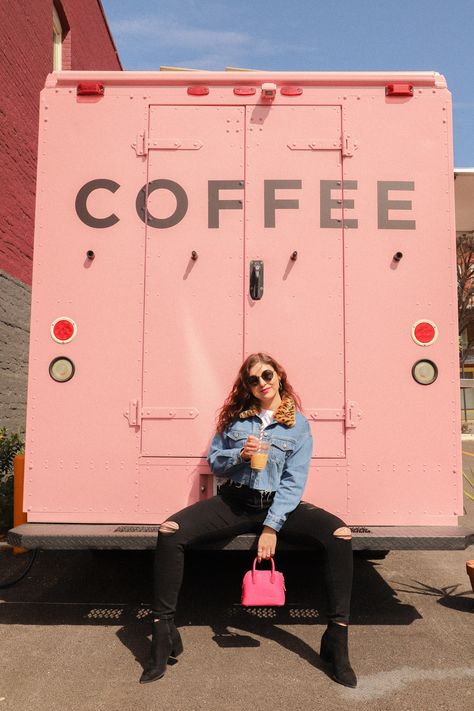 I love coffee... especially when it comes from the cutest pink food truck! Check out more on my blog! Cute Food Trailer, Pink Coffee Truck, Coffee Truck Branding, Cute Food Trucks, Food Truck Photography, Pink Food Truck, Breakfast Food Truck, Foodtrucks Ideas, Visit San Antonio