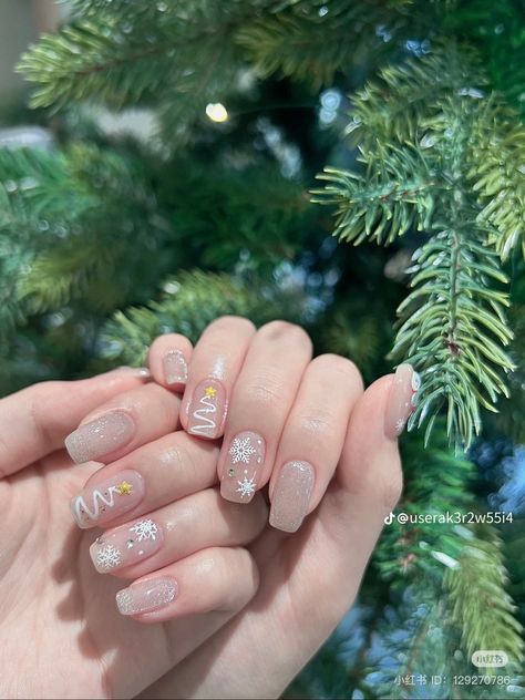 Nail Noel, Nyc Nails, Minimal Nails Art, Milky Nails, Retro Nails, Hello Nails, Sassy Nails, Punk Nails, Christmas Gel Nails