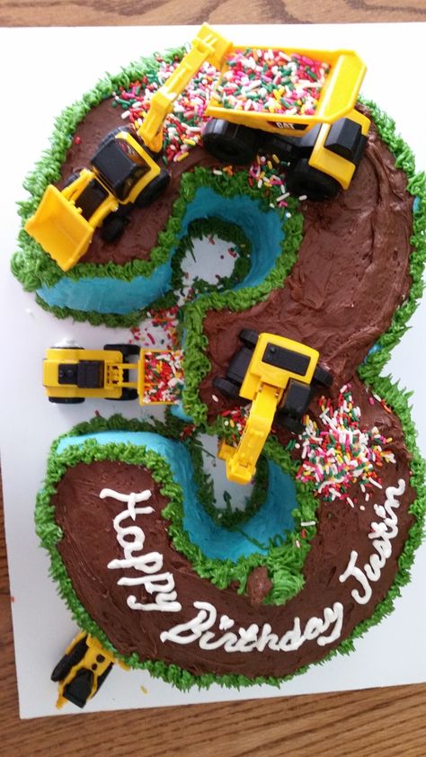 Construction Site Cake, Tractor Birthday Cakes, Construction Birthday Cake, Tractor Cake, Chocolate Covered Raisins, Construction Theme Birthday Party, Construction Cake, Chocolate Creme, 3rd Birthday Cakes