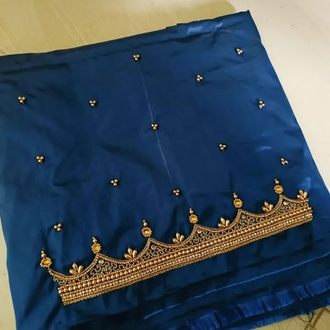 Dm @8639145843 Designer offer aariwork 1 metr blouses Dispatch time : 3 days Price 699+ship Fabric : Halfpattu Colours and sizes can be customised accordingly Simple Aariwork Design, Buff Sleeves Blouse Designs, Aari Blouses, Blouse Works, Patch Work Blouse Designs, Aari Design, Blouse Designs High Neck, Fashion Show Dresses, Aari Designs