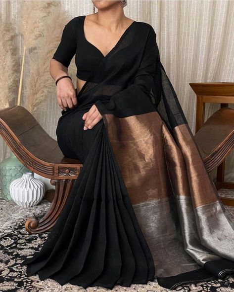 Black Blouse Designs, Saree Jacket Designs, Saree Jackets, Formal Saree, Khadi Cotton Saree, Simple Saree Designs, Khadi Saree, Simple Sarees, Indian Dresses Traditional