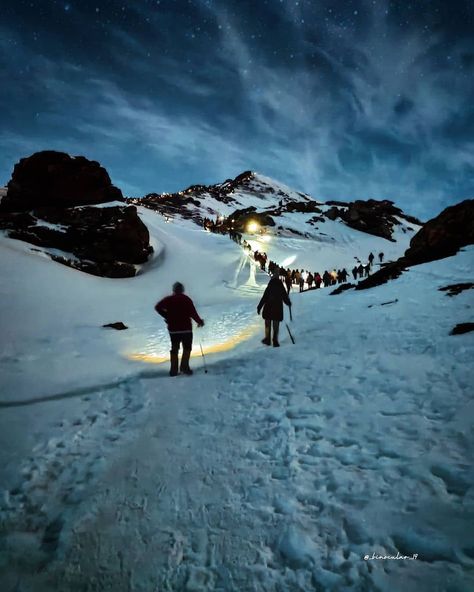 📍 Kedarnath Trek, Uttarakhand . . . . . For Booking Contact Below: WhatsApp:- https://wa.me/919999764332 Mob:- 9999764332 Email:- gayatri@travelrelation.com #kedarnathdham #kedarnathsunset #kedarnathtours #mountainscalling #kedarnathtrek #kedarnathaday #uttarakhandtravel #kedarnathwale #travel #travellife #travelgram #travelbug #travelphoto #travelgoals #traveling #travelblogger #travelphotography #travelingram #travelblog #traveladdict #traveltheworld #travelawesome Kedarnath Trek, Kedarkantha Trek, Ladakh India, Water Photo, The Mountains Are Calling, Travel Bugs, Travel Goals, Travel Life, Backpacking