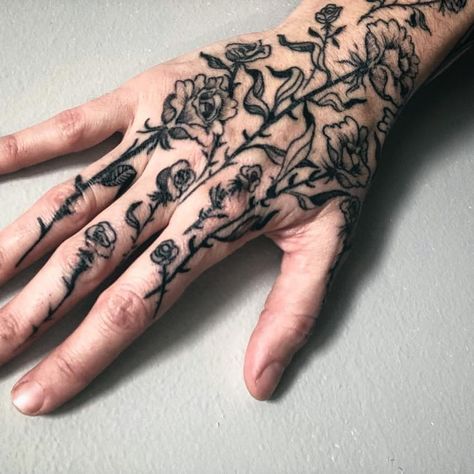 Tattoo by Noel'le Longhaul #NoelleLonghaul #linework #blackwork #dotwork #illustrative #nature #etching #roses #thorns #leaves #rosebuds Rose Thorn Tattoo, Thorns Tattoo, Thorn Tattoo, Secret Tattoo, Tattoo Now, Floral Tattoo Sleeve, Plant Tattoo, Full Body Tattoo, Gothic Tattoo