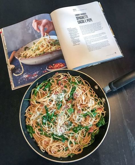 Post Image Chrissy Teigen Cookbook, Chrissy Teigen Recipes, Celebrity Recipes, Dinner Is Served, Chrissy Teigen, Healthy Options, Arugula, Healthy Tips, Savoury Food