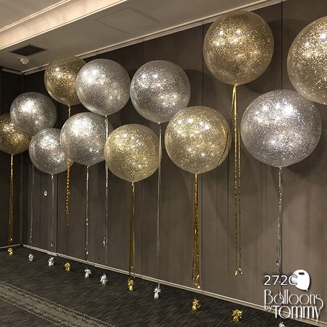 Rustic Glam Party Decor, Gold And Silver Balloon Decor, Balloon Decorations On Wall, Silver And Gold Decorations Party Ideas, Gold And Silver Decorations Party, Silver And Gold Birthday Party Decor, Silver And Gold Party Decorations, Baby Shower Balloon Decorations, Party Decorations Balloons