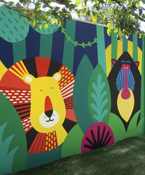 Playground Mural Ideas, Classroom Mural Ideas, Jungle Mural For Kids, School Murals For Kids, Daycare Mural, Garage Mural, Toddler Outdoor Play, Animal Graffiti, Kids Church Decor