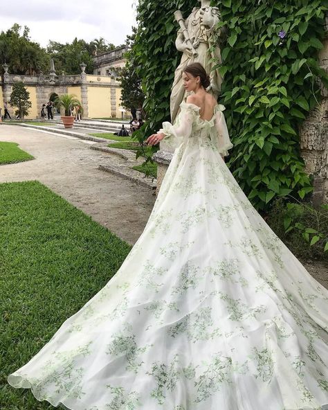 Monique Lhuillier Wedding, Monique Lhuillier Wedding Dress, Monique Lhuillier Bridal, Floral Wedding Dress, A Wedding Dress, Fairytale Dress, Dress Pin, Wedding Guest Outfit Summer, Summer Wedding Dress