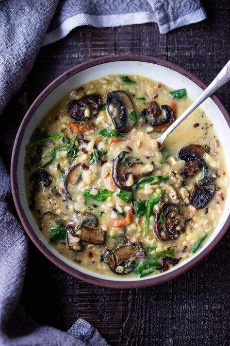 White Wine Risotto, Wine Risotto, Healthy Soup Vegetarian, Soup Recipes Healthy Vegetarian, Enamel Dutch Oven, Vegetarian Soup Recipes, Lodge Cast Iron, Wild Rice Soup, Risotto Recipes