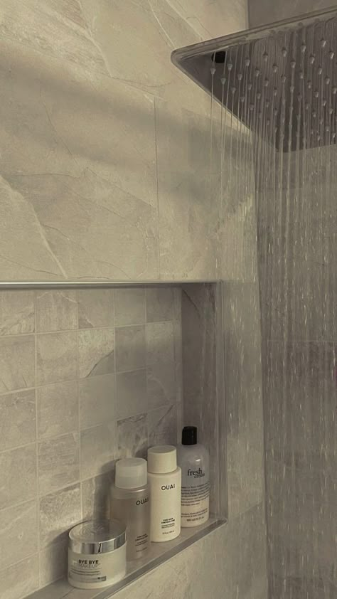 Shower Athstetic, Running Shower Aesthetic, Clean Minimalist Bathroom, Hotel Shower Aesthetic, Luxury Shower Aesthetic, Shower Asthetic Picture, Clean Shower Aesthetic, Shower Room Aesthetic, Spa Bathroom Aesthetic