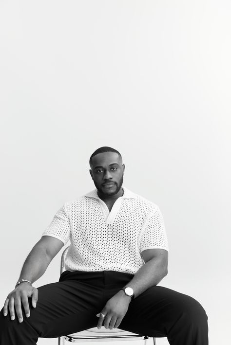 Black Male Studio Photoshoot, Modeling Poses Men, Male Self Portrait Photography, Mens Birthday Photoshoot Ideas, Men’s Photoshoot, Sitting Poses Men, Black And White Face Photography, Men Birthday Photoshoot Ideas, Male Studio Portraits