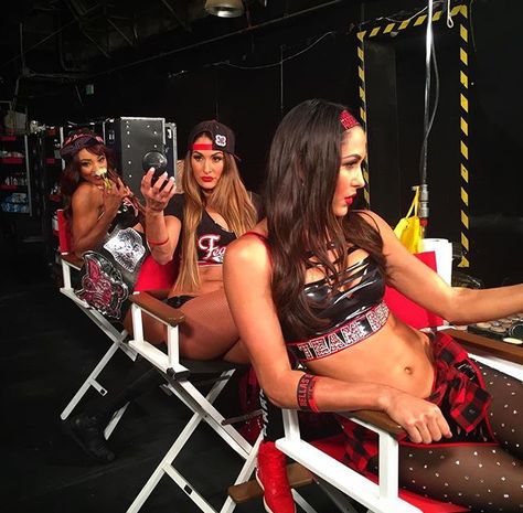 Team Bella Brie Bella Wwe, Bella Sisters, Nxt Divas, Nikki And Brie Bella, Wwe Tag Teams, Wwe Pictures, Wwe Girls, Twin Outfits, Brie Bella