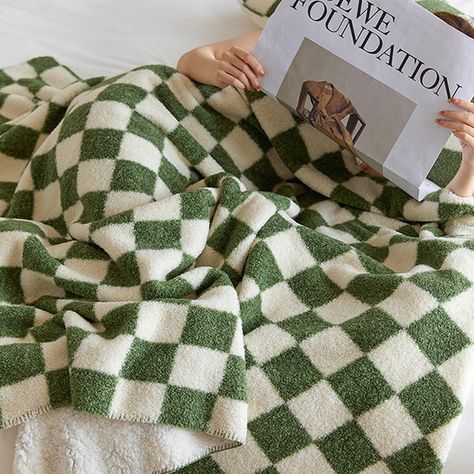 Checkerboard Blanket, Plaid Sofa, Nordic Sofa, Great Comebacks, Shoe Rack Living Room, Sofa Throw Blanket, Home Office Furniture Desk, Linen Throw, Sofa Throw