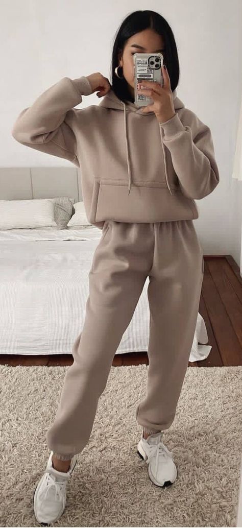 Matching Athleisure Outfits, Beige Sweats Outfit, Beige Tracksuit Outfit, Tracksuit Outfit Women, Track Suit Outfit, Sweats Outfits, Hoodie And Sweatpants Outfit, Nike Sweat Suits, Neutral Outfit Aesthetic