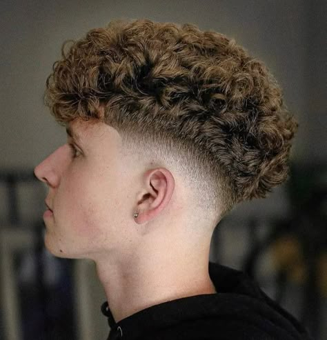 Curly Fade Edgar Cut Low V Fade, Low Skin Taper, Low Fade Curly Hair, Fade Haircut Curly Hair, Low Taper Fade Haircut, Curly Hair Fade, Edgars Haircut, Tan Skin Blonde Hair, Low Fade Haircut