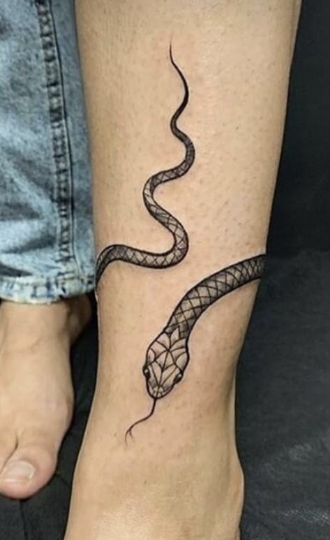 Snake Ankle Tattoo, Black Snake Tattoo, Traditional Snake, Traditional Snake Tattoo, Small Snake Tattoo, Scorpion Zodiac, Cobra Tattoo, Wrap Around Tattoo, Cowgirl Tattoos