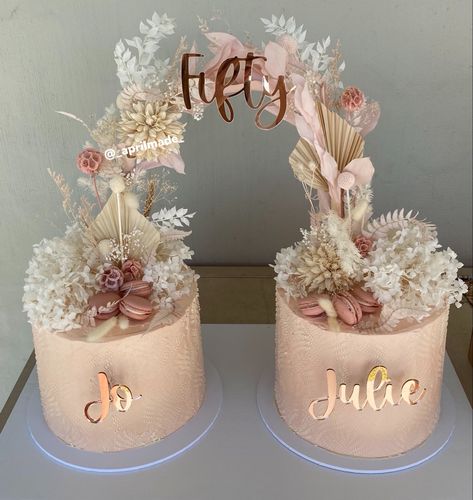 Combined 50th burthdst cake by @_aprilmade_ on instagram #driedfloral #driedflowers #cakedecoratingideas #preservedflowers #driedfloralarrangment #weddingcake #rusticweddingcake #neutralwedding #wedding #cake Dried Flower Cake, Cake Cafe, Elegant Birthday Cakes, Chocolate Cake Decoration, 50th Birthday Cake, Rustic Wedding Cake, Neutral Wedding, Dried Floral, Baking Ideas