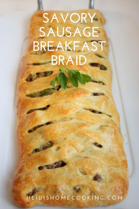 Sausage Puff Pastry Breakfast, Breakfast Rolls Savory, Savory Brunch Items, Sausage Braid, Pie Crust Dinner, Pillsbury Breakfast, Breakfast Braid, Pepperoni Bread, Brunch Summer