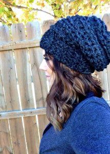 Crochet Evenly Around A Ribbed Hat Band- Without The Ugly Holes Slouchy Hat Crochet Pattern, Beanie Pattern Free, Slouchy Hat Pattern, Crochet Slouchy Beanie, Beau Crochet, Crochet Slouchy Hat, Knitting Hat, Hat Crochet Pattern, Crochet Hat Free