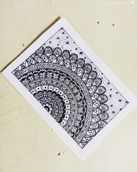 Write your heart out! Beautiful Pencil Sketches, Mandala Art Therapy, Zen Doodle Art, Pencil Sketches, Creative Craft, Mandala Design Art, Doodle Art Designs, Zen Doodle, Mandala Drawing