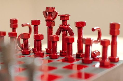 DIY Hardware chess set. Diy Chess Set, Rose Tattoo On Hip, Upcycle Diy, Welding Crafts, Wooden Board Games, Game Rules, Vintage Board Games, Chess Sets, Classic Board Games