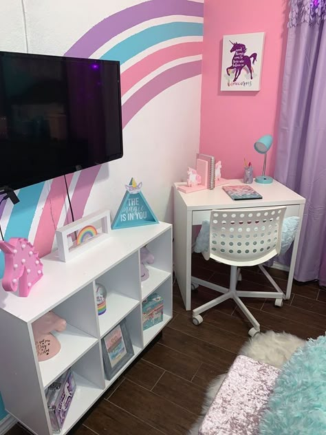 Purple Princess Room Ideas, Unicorn Inspired Bedroom, 2 Girls Bedroom Ideas Small Spaces, Unicorn Bedroom Decor Girl Rooms, Girl Room Decor Ideas For Kids, Pink Toddler Room Ideas, Room Ideas For Girls 7-8, Unicorn Rooms For Girls Ideas, Pink And Purple Room Ideas Girly