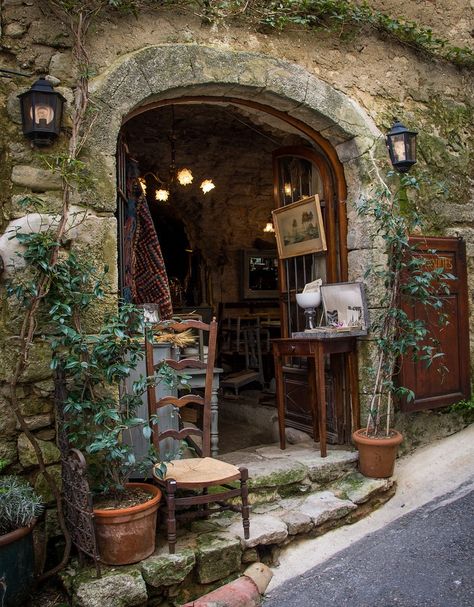 Bonnieux Antique Shop Antique Shops Aesthetic, Antique Shop Aesthetic, Sims Cottage, French Countryside Aesthetic, Story References, Vacay Mood, Cottage Core House, Cottage Aesthetic, Antique Shop