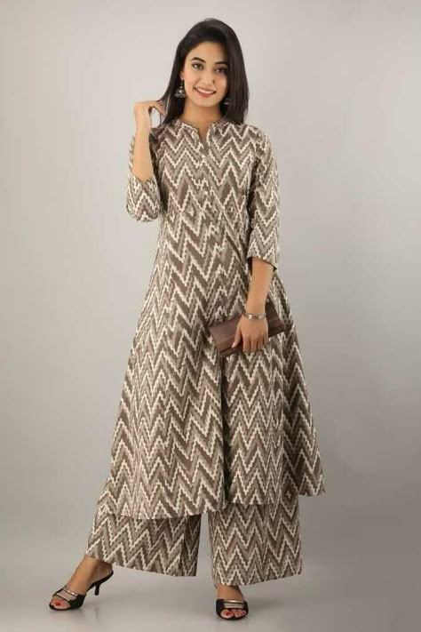 55+ Unique Salwar Suits Designs for Women's & Girls in 2022 Salwar Set Designs, Allover Printed Suits Design Indian, Kurta Plazo Design, Kurti Pair, Aline Kurti Design, A Line Kurti Designs, Long Kurta Designs, Kurtis Design, Stylish Kurtis