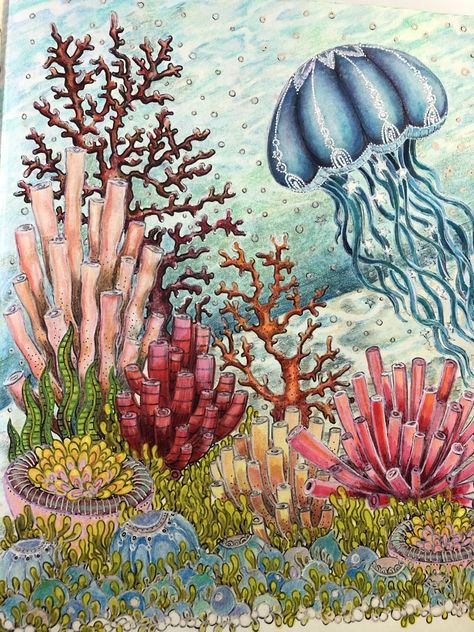 Under The Sea Drawings, Coral Reef Drawing, Ocean Creatures Art, Sea Drawing, Sea Creatures Art, Hannah Karlzon, Seahorse Art, Underwater Painting, Jellyfish Art