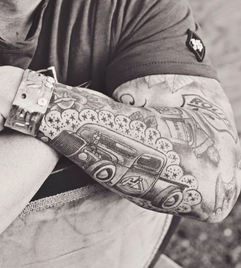 Rat rod tattoo Traditional Hot Rod Tattoo, Rat Rod Tattoo, Hot Rod Tattoo Designs, Rat Rod Tattoo Ideas, Rockabilly Chest Tattoo, Rockabilly Tattoo Sleeve, Ratfink Tattoo Rat Fink, Flying Eyeball Art, Flying Eyeball