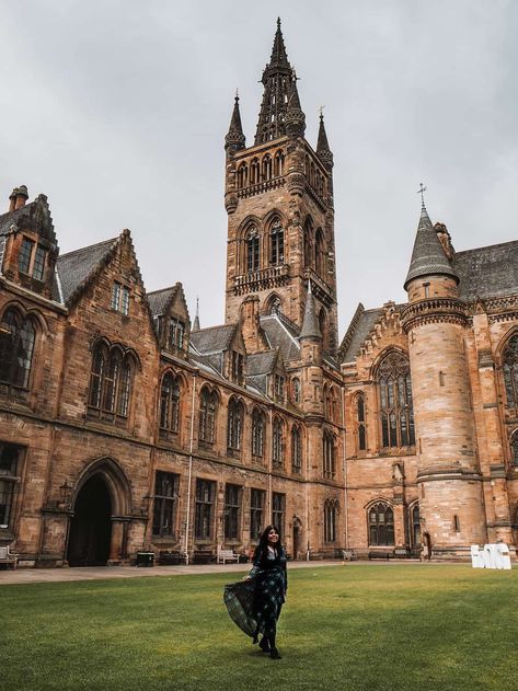 The Ultimate University of Glasgow Outlander Film Location Guide 3 Glasgow Instagram Spots, Oxford University Harry Potter, Harry Potter Oxford, Scotland Hogwarts, Glasgow Aesthetic, Glasgow History, Scotland University, Shifting Places, Hp Shifting